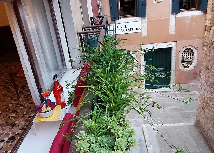 Antico Rio Acqua Dolce apartment